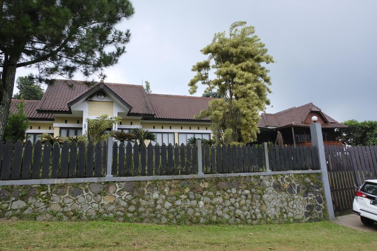 Aldeoz Villa Ciater Sarireja 外观 照片